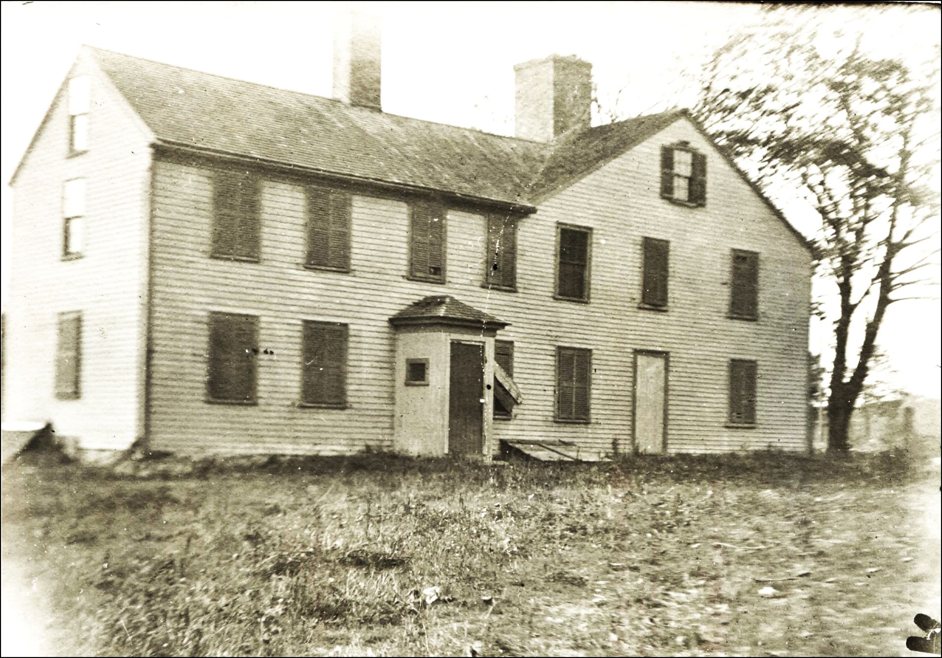 After seven years of fighting John Glover retired to his farm in Swampscott, Massachusetts.