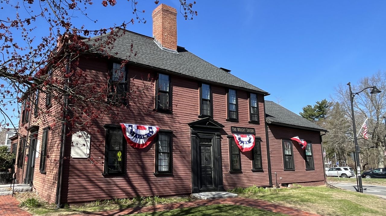 Many of the local militia congregated in Wright Tavern, which still welcomes visitors on Concord Green. Edwin Grosvenor